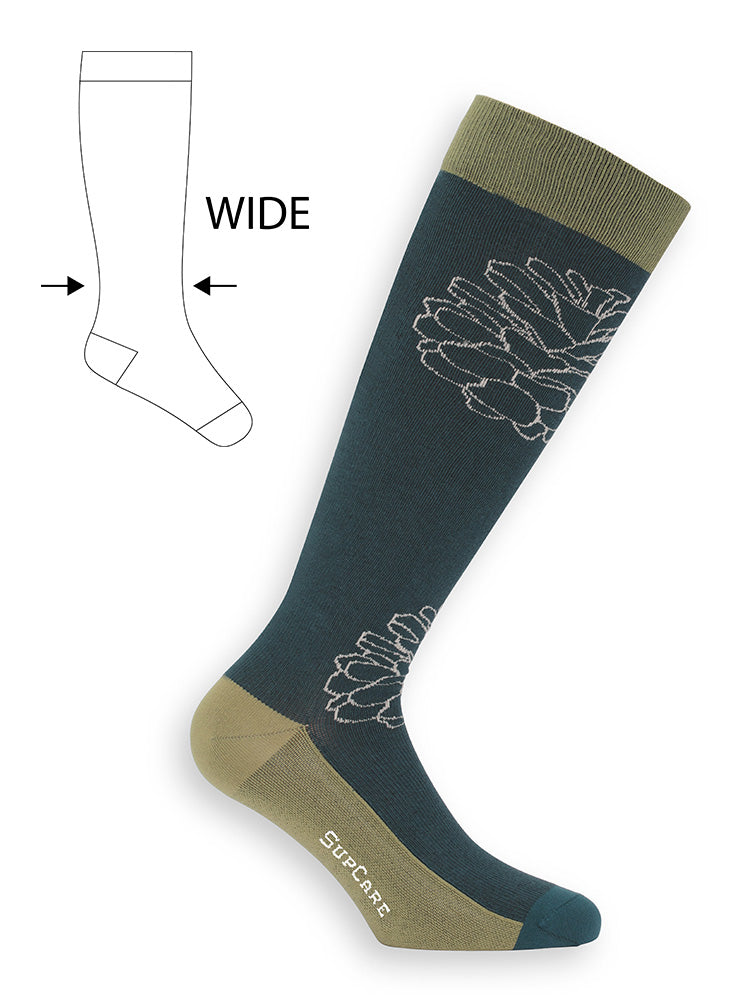 Compression stockings in organic cotton, Conifer, dark green - WIDE CALF