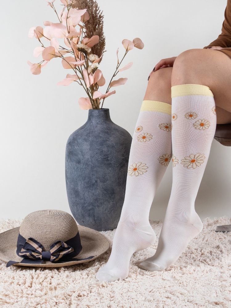 COMPRESSION STOCKINGS CLASS 2, CREAM WITH FLOWERS