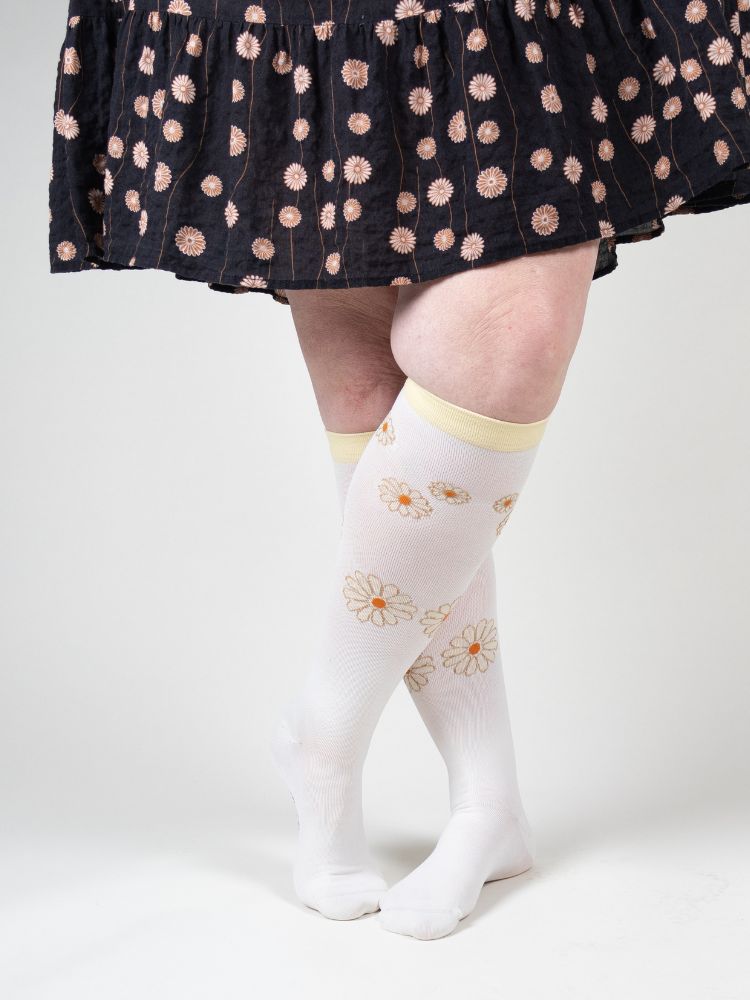 COMPRESSION STOCKINGS CLASS 2, CREAM WITH FLOWERS