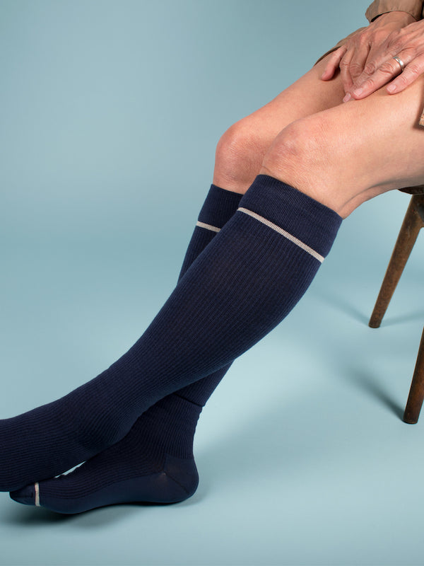 Wool and bamboo compression stockings, navy blue